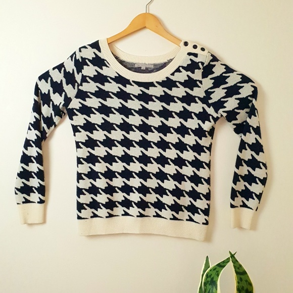 Houndstooth Gap Sweater Size Large - Picture 2 of 7